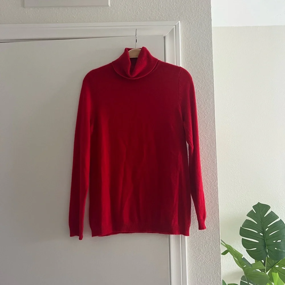 100% Cashmere Charter Club Red Sweater Long Sleeve Turtleneck Ultra Soft Top - Picture 2 of 2